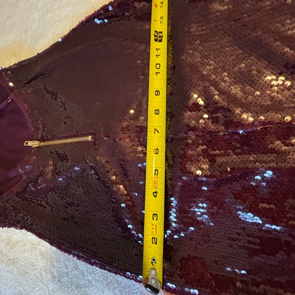 HOLIDAY NYE PARTY DRESS 
SPARKLE SEQUIN OPEN-BACK BODYCON size S - Picture 8 of 8